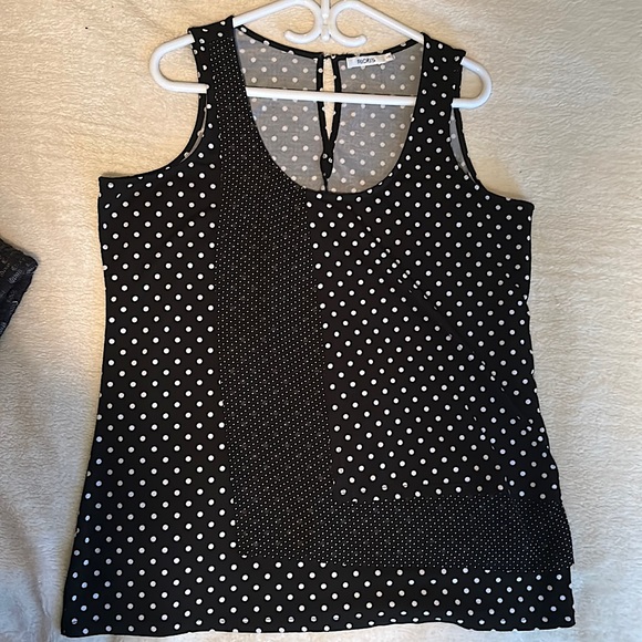 Large polka dot tank - Picture 1 of 4